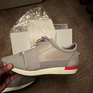 Balenciaga runners size 43